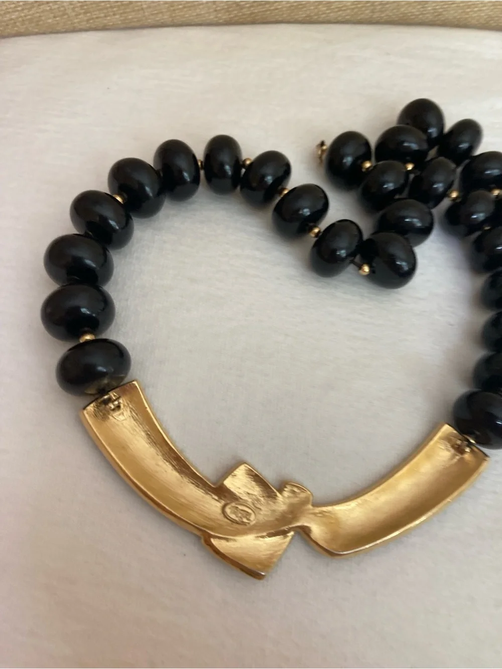 Trifari Signed Vintage Chunky Black Beads w/ Gold Tone & Black Enameled Pendant